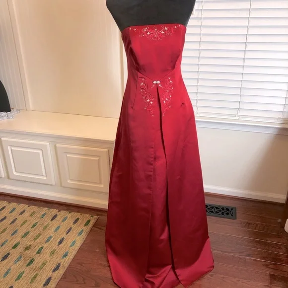 open lace back dress Michelangelo
